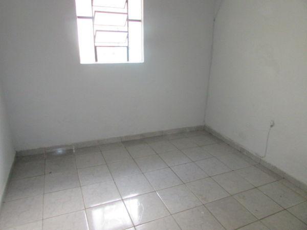 Casa com 1 quarto - Bairro Cidade Jardim em Goiânia - Foto 10
