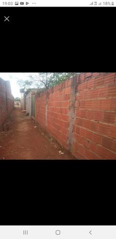 Vendo casa ou troco em outra aceito carro e volta em dinheiro - Foto 4