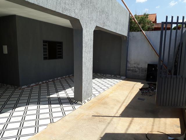 Aluga-se casa