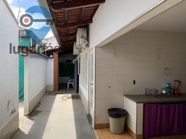 Casa sobrado com 4 quartos - Bairro Cidade Jardim em Goiânia - Foto 8