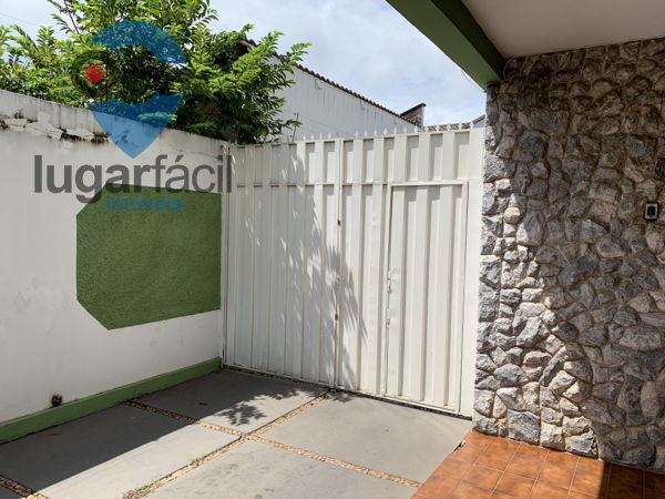 Casa sobrado com 4 quartos - Bairro Cidade Jardim em Goiânia - Foto 4