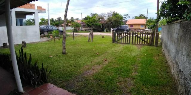 Casa em alvenaria localizada na Barra do Saí - Foto 2