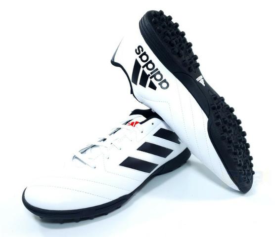 chuteira adidas society branca