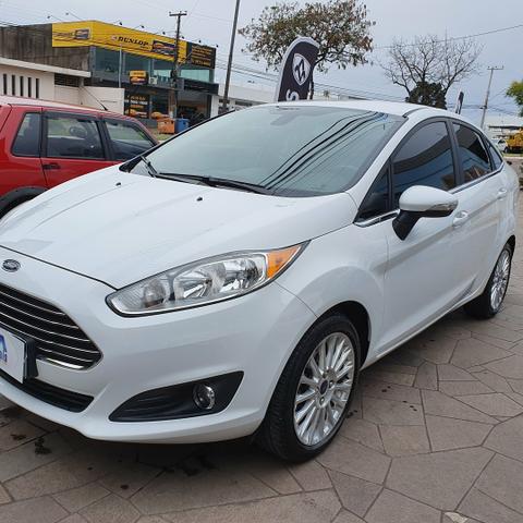 Super oferta Fiesta Sedan Titaniun ano 2014 completo apenas 40000km - Foto 3