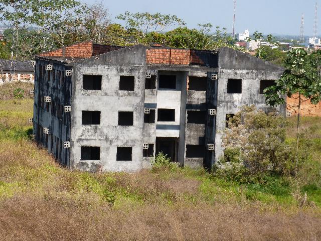 Ótimo negócio prédio em Ji Paraná com 24 apartamentos faltando acabamento - Foto 3