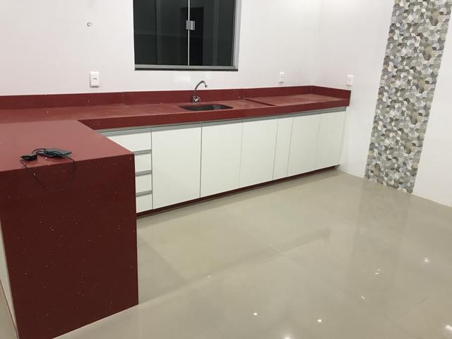 Linda casa de 3 qts, suíte, porcelanato no Setor de Mansões de Sobradinho - Foto 2