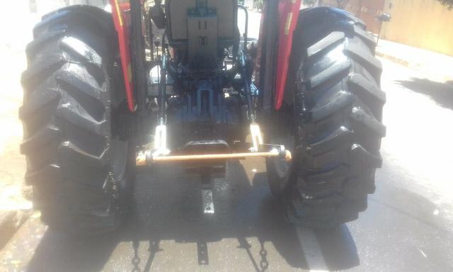 Trator 275 / 4X4 Massey - Ferguson - Foto 2