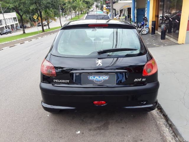Peugeot 206 Gasolina 1.6 2004 - Foto 4