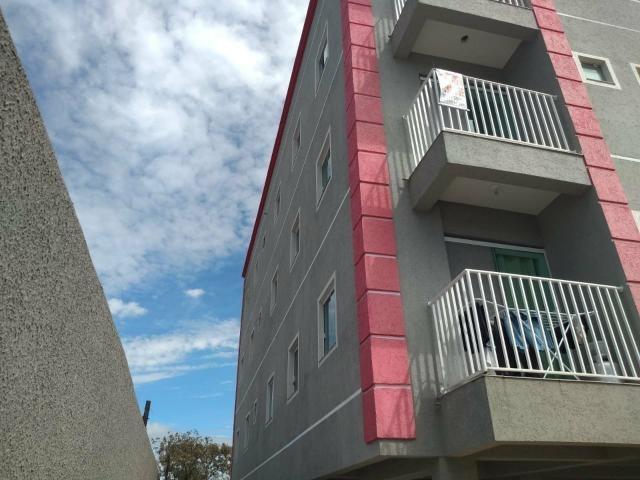 /// Apartamento de 02Q, com sacada e churrasq. vaga coberta. Doc Inclusa. Fazendinha