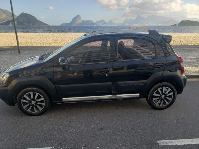 Etios Cross com 16.300km apenas !!! - Foto 3