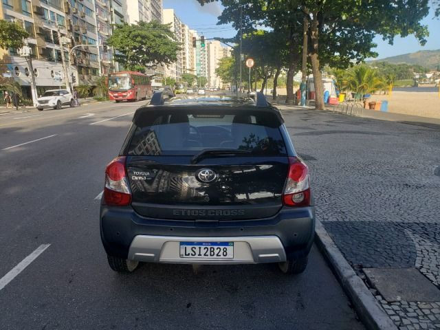 Etios Cross com 16.300km apenas !!! - Foto 4