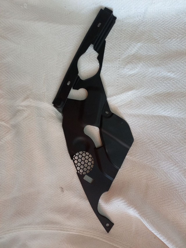 Acabamento farol bmw G20 320i 2021/22 - Foto 4