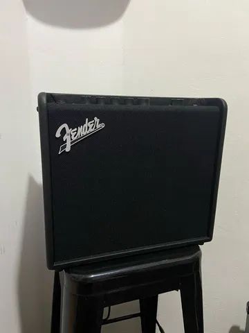 Amplificador Fender Mustang LT25 - Troco