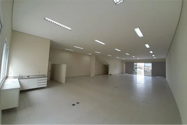 Imóvel Comercial para alugar em Vila Embaré de 420.00m² com 4 Garagens