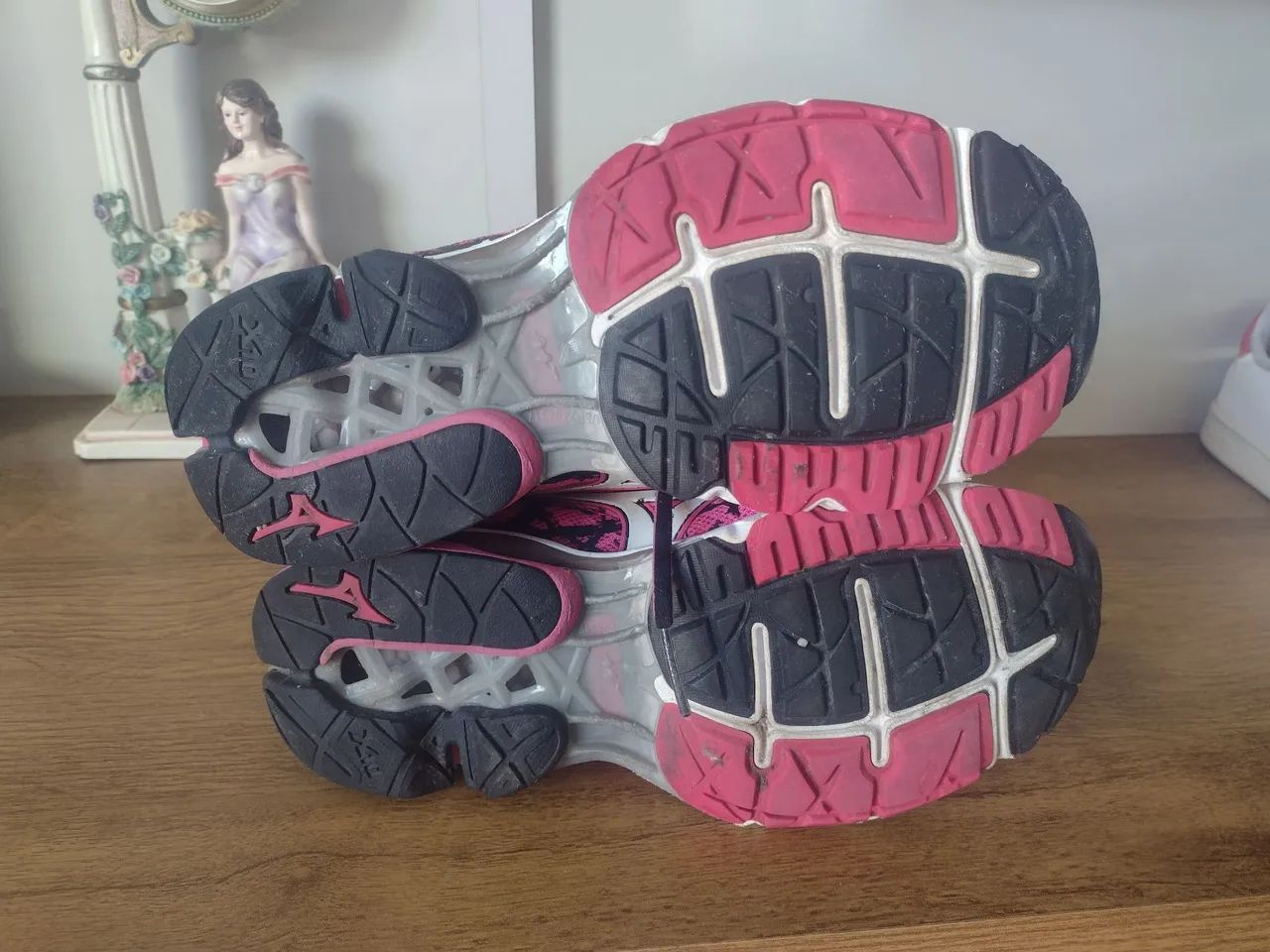 Tênis Mizuno número 37. - Foto 4