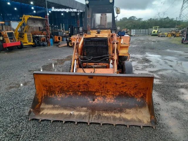 Retroescavadeira Case 580H 1979 4x2 - Foto 6