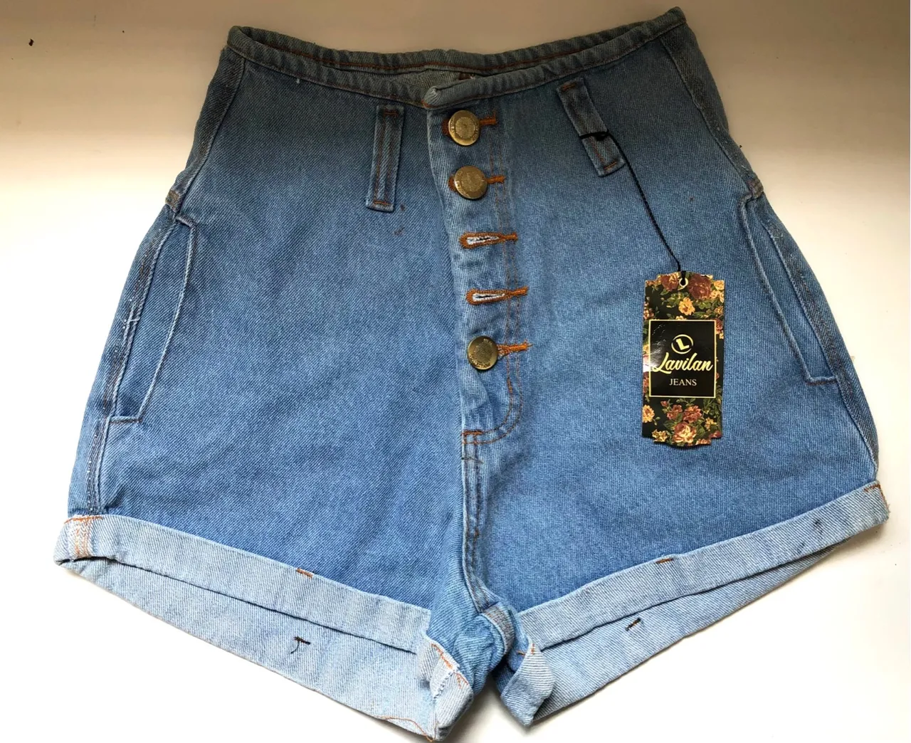 Short jeans novo