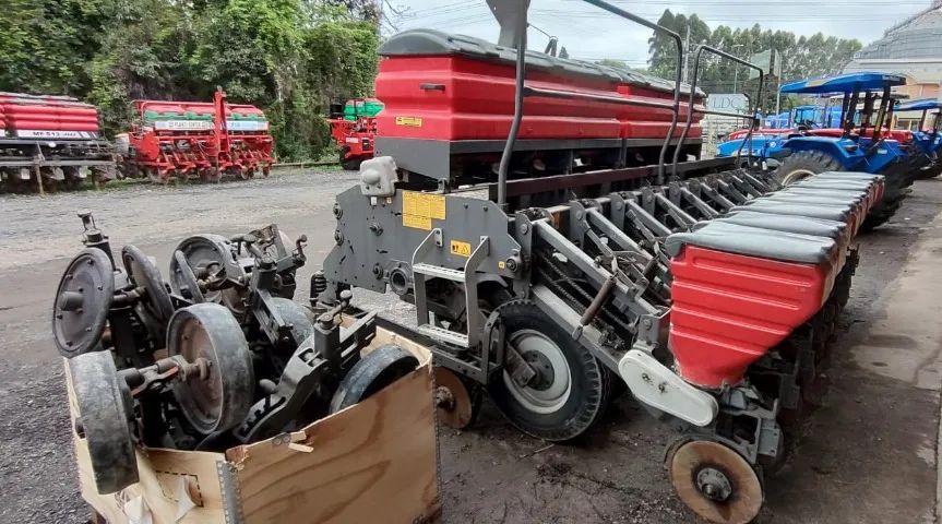Plantadeira Massey Ferguson - MF 409 M45, 9 Linhas. Fabricação 2016 - Foto 5