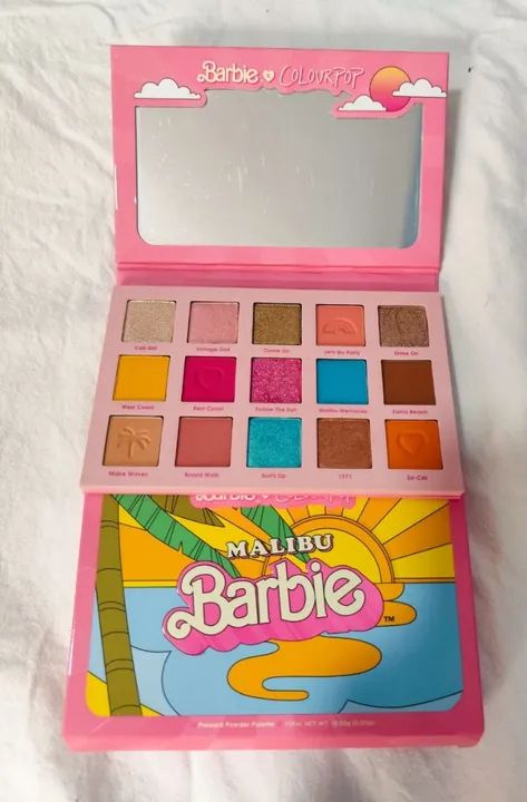 Paleta Colourpop Barbie Malibu