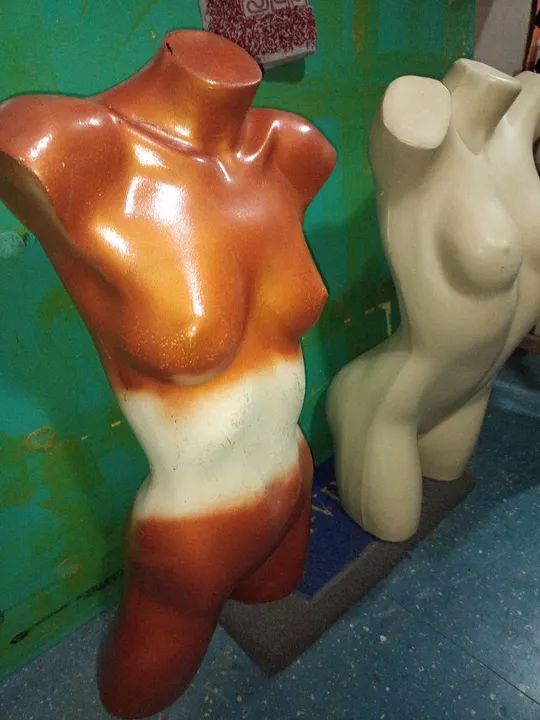 Manequins em excelente estado