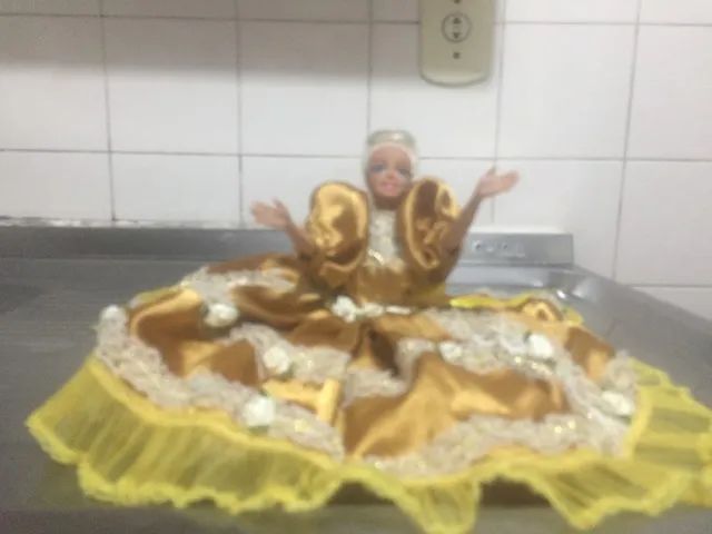 Boneca estilo Barbie  em ótimo estado !!!