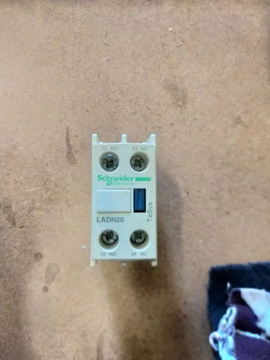 Contato Auxiliar Schneider - LADN20 TeSys - Foto 2
