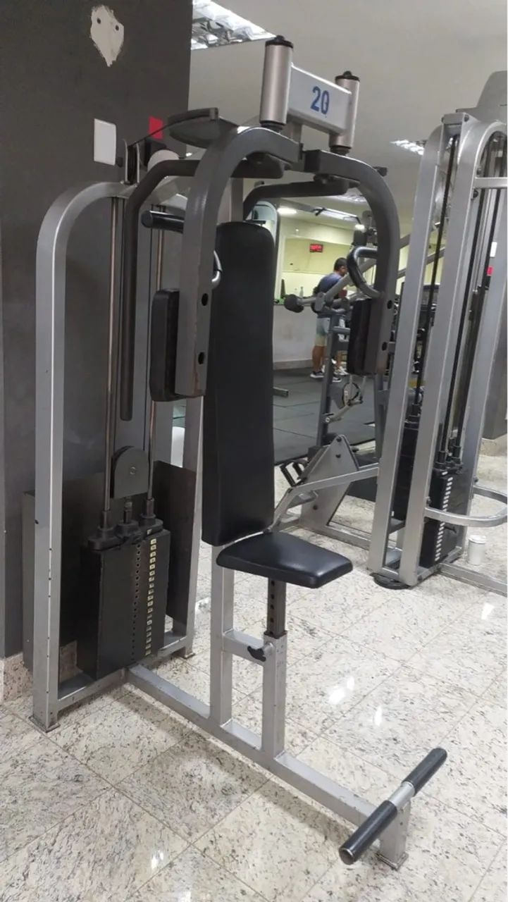 Aparelho de Musculação para Peito