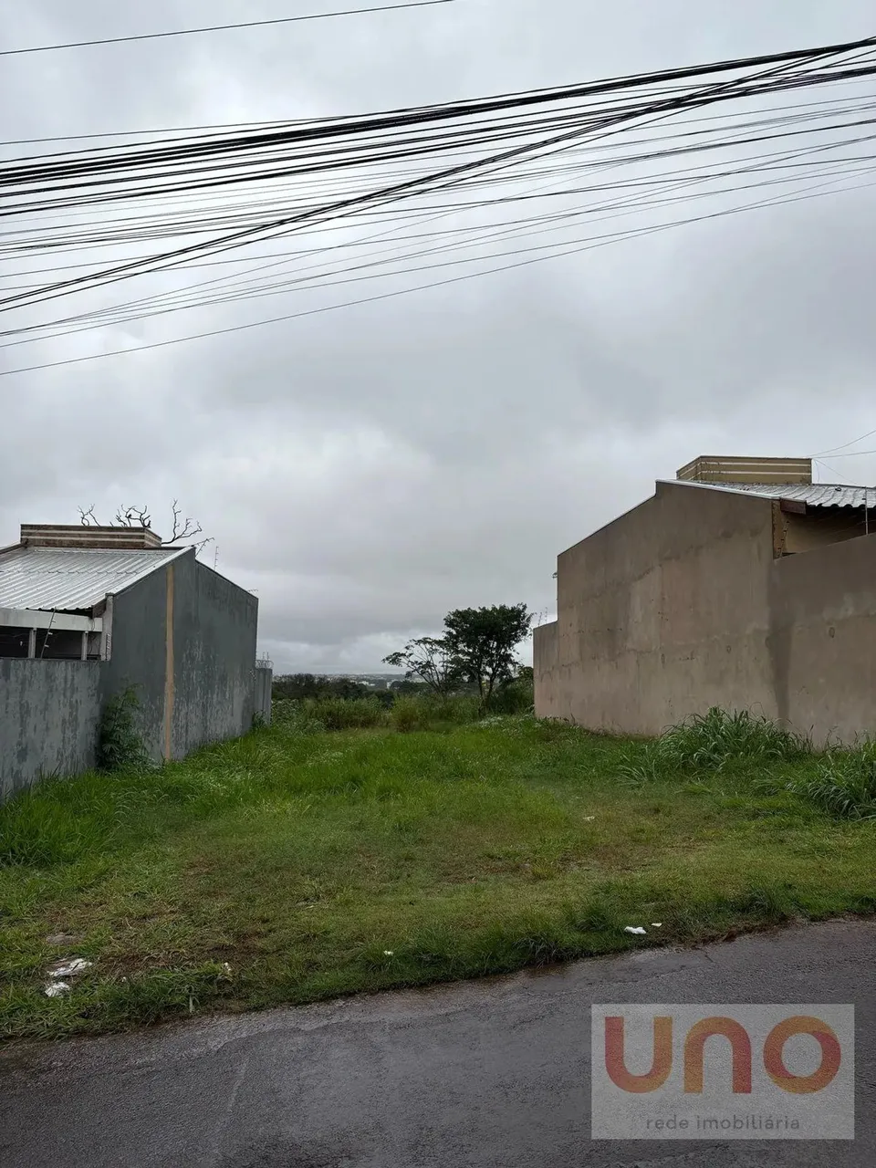 Lote / Terreno em Jardim Presidente - Campo Grande