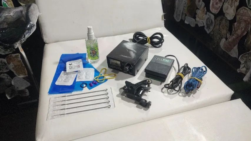 1 maca 3 posições,1máquina tattoo,1 fonte,1clip corde,pedal,transfer,5agulha,1 apoio braço - Foto 3