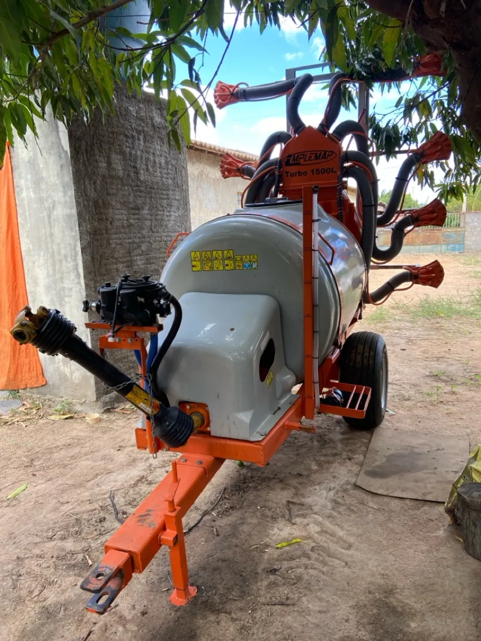 Pulverizador Agrícola Emplemap Turbo 1500L