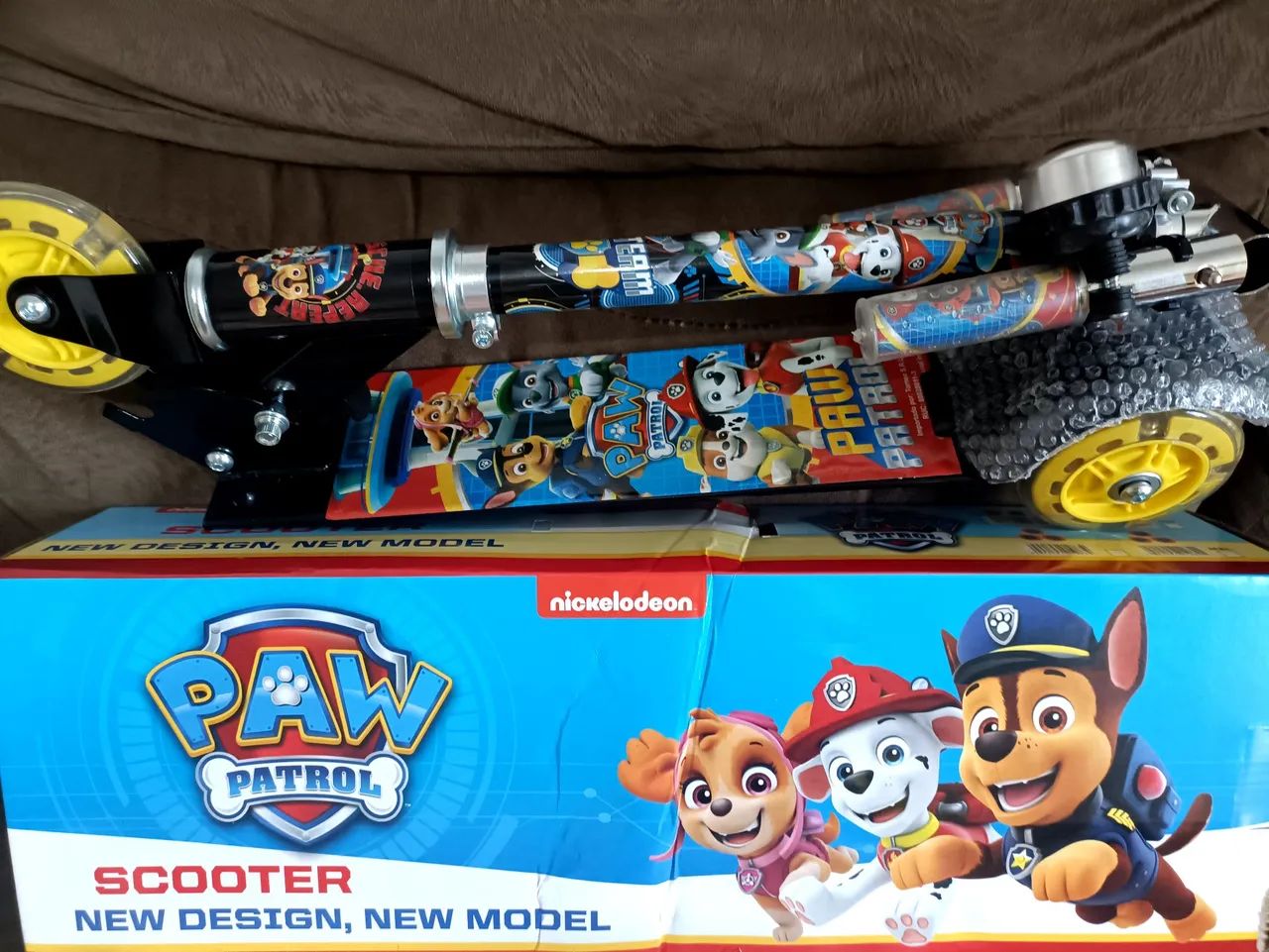 R$159.99 patinete infantil patrulha unissex cor preto com buzina novo 0km  - Foto 3
