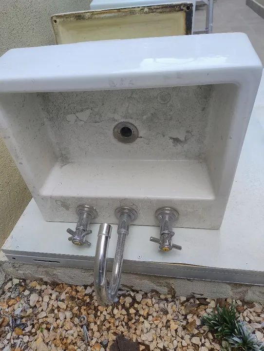 pia de cozinha com bancada e cubas p banheiro  - Foto 5