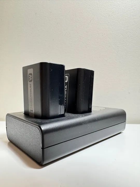 carregador de bateria FW 50 com 3 baterias - Foto 2