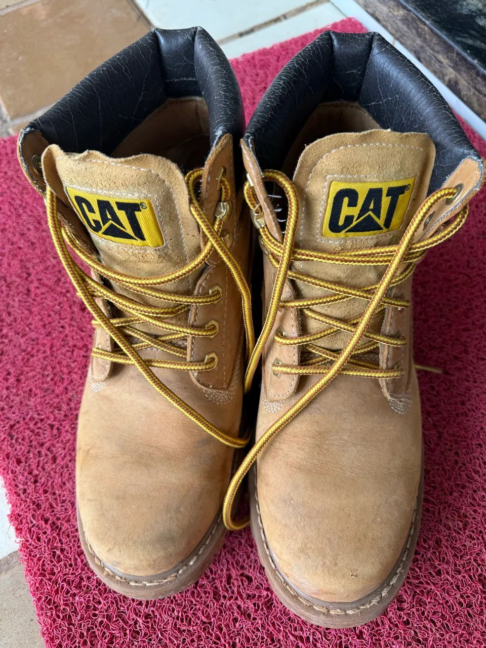 Bota caterpillar masculina 