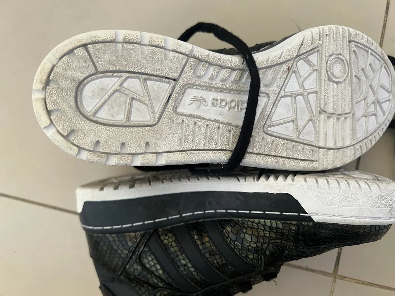 Tênis adidas cobra revival 34