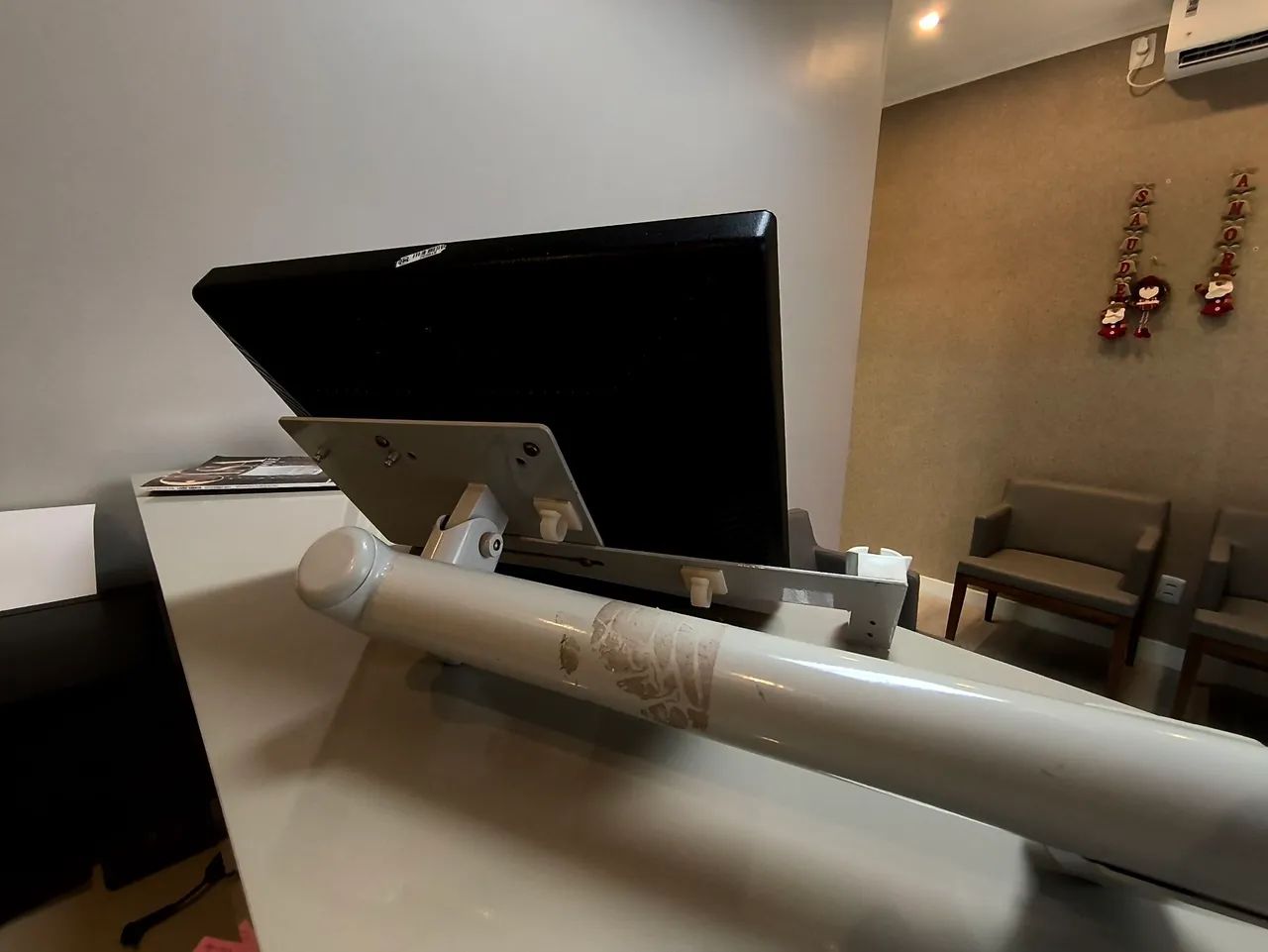 Monitor Dell 17 Polegadas Quadrado, ótimo estado64291873569538122