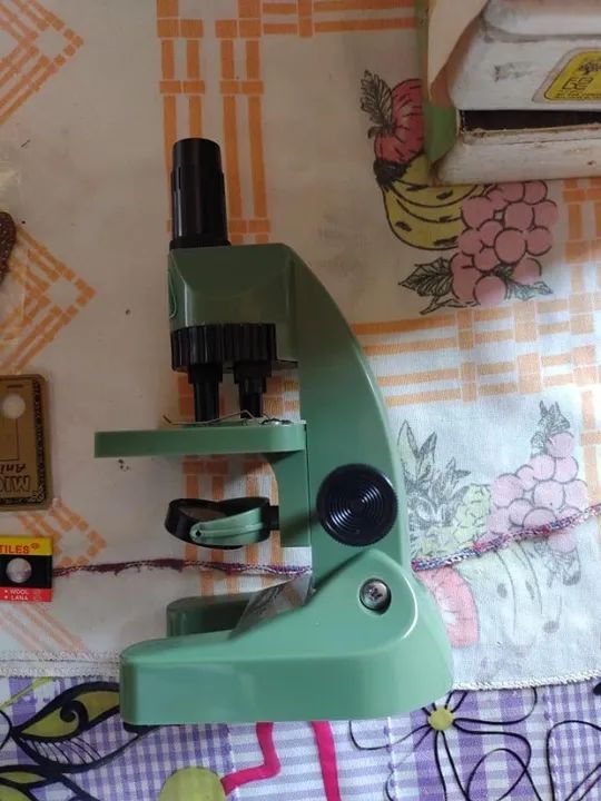 Microscópio Set de Os Cientistas da Editora Abril - Anos 70 - Foto 4