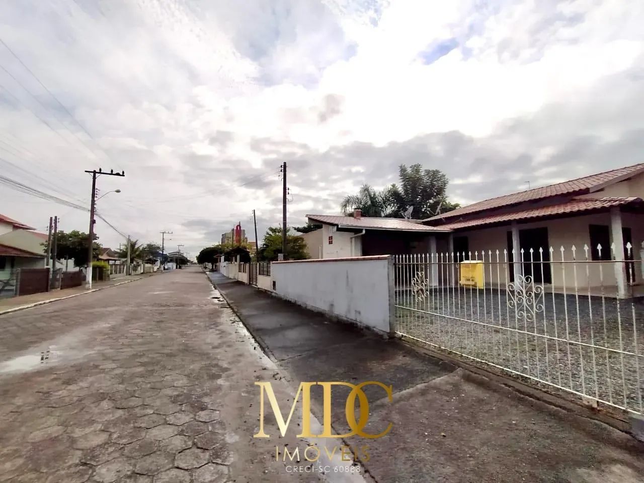 Casa 3 Dormitórios para venda em Penha - SC - Foto 2