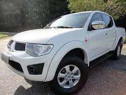 Mitsubishi L200 Triton 4x4 somente retirada de peças  - Foto 2