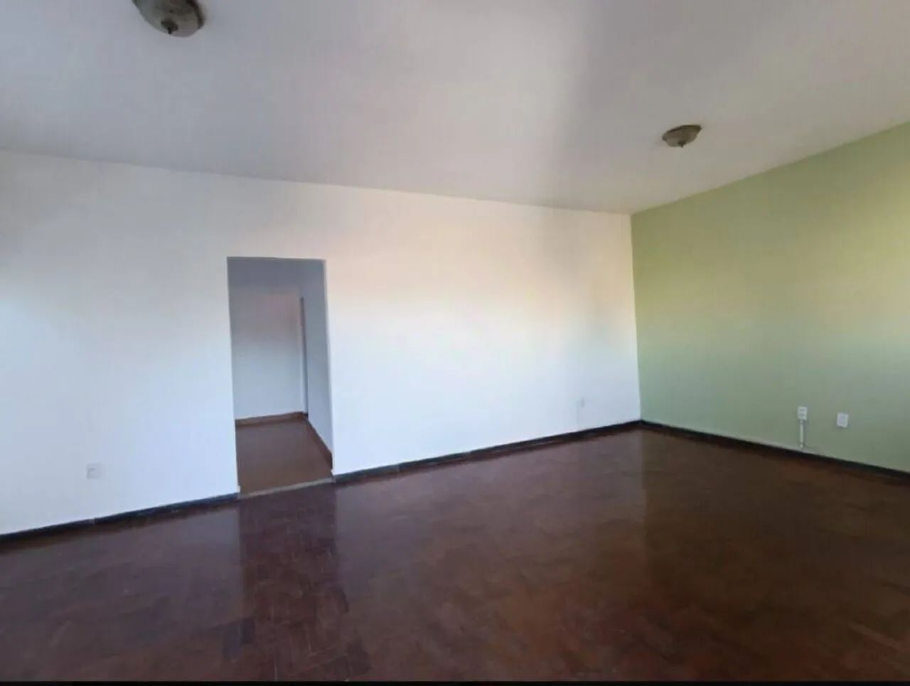 Vende-se casa bairro Sagrada Família  - Foto 4