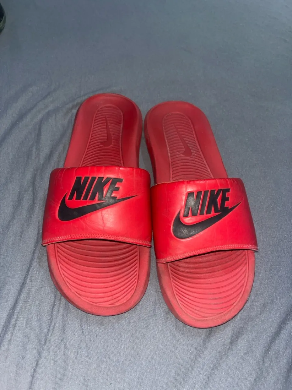 Sandálias Nike Vermelhas