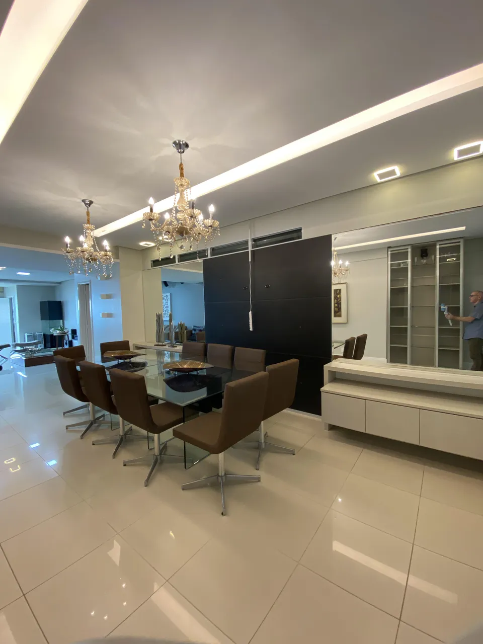 Apto de alto padrão com 4 suítes 246 m² frente mar | Península