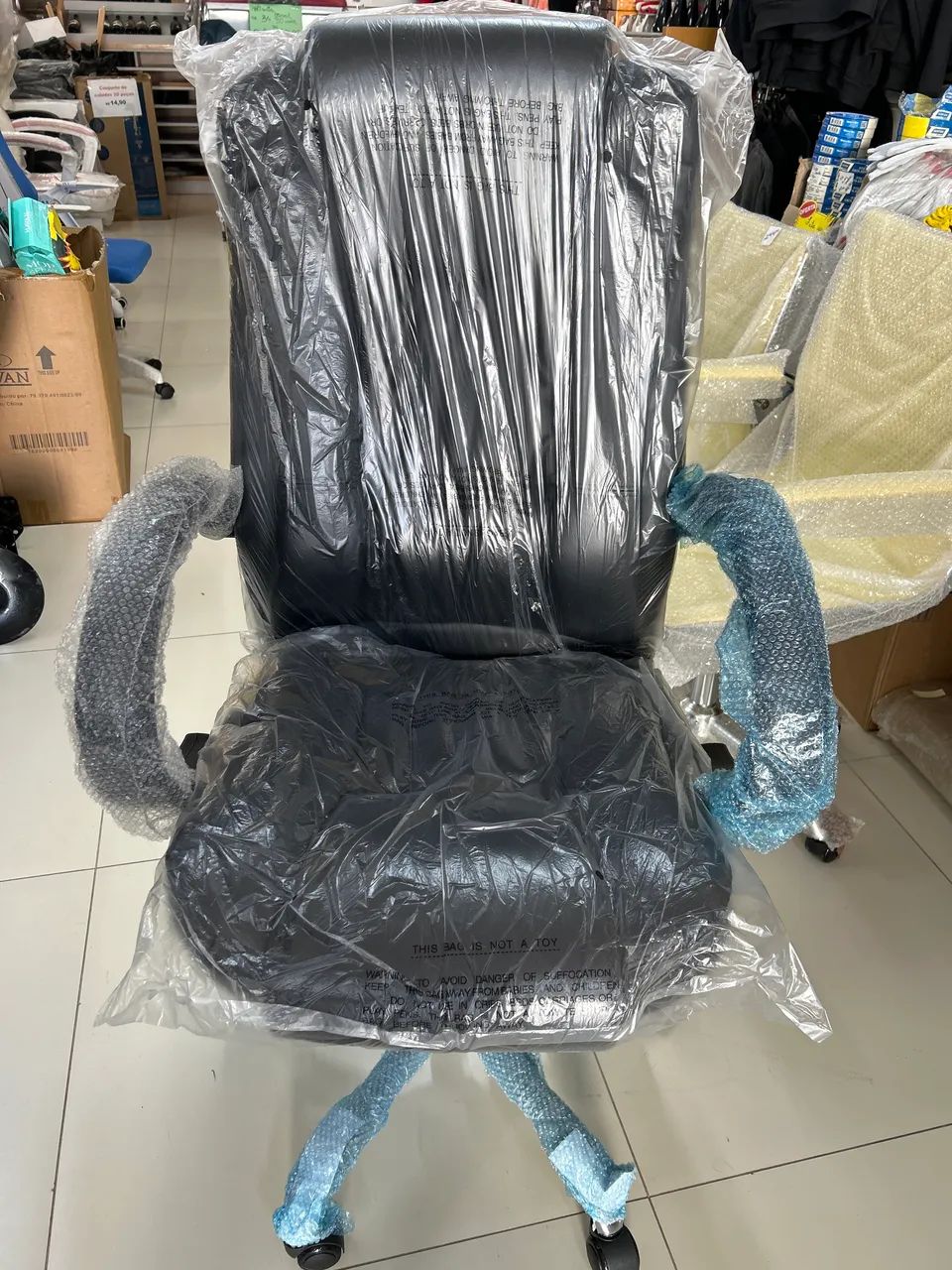 Cadeira presidente novas só 790 parcelamos 