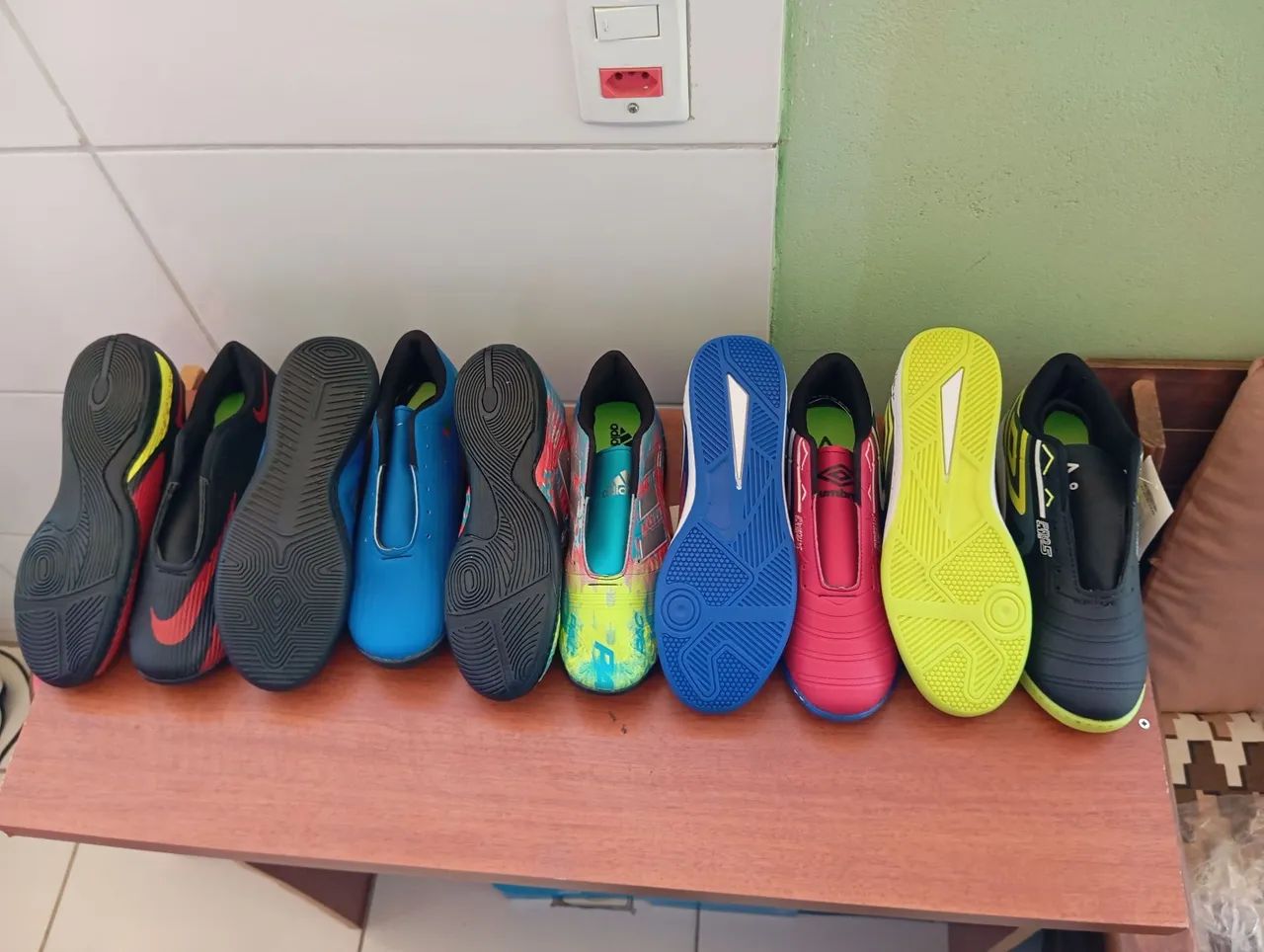 Chuteira futsal ou salão NR 34 a 43 vl 80,00