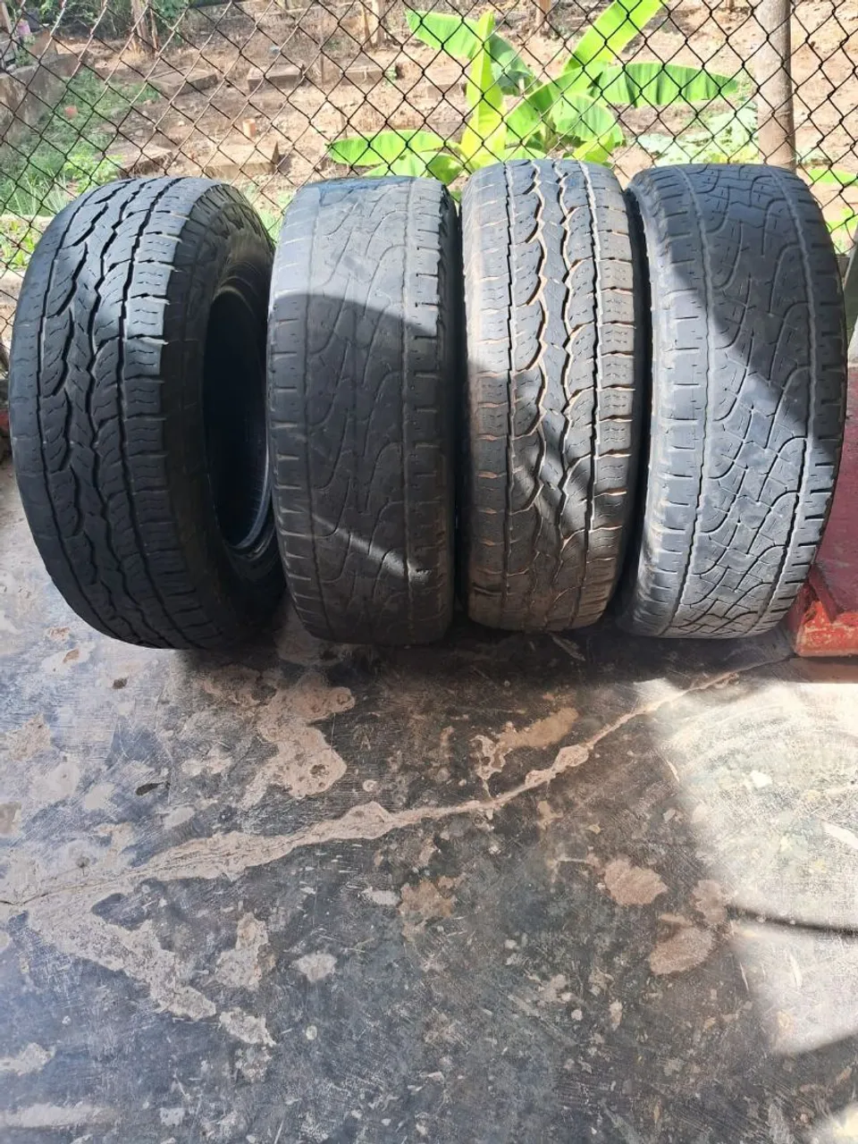4 Pneus Usados para Carro