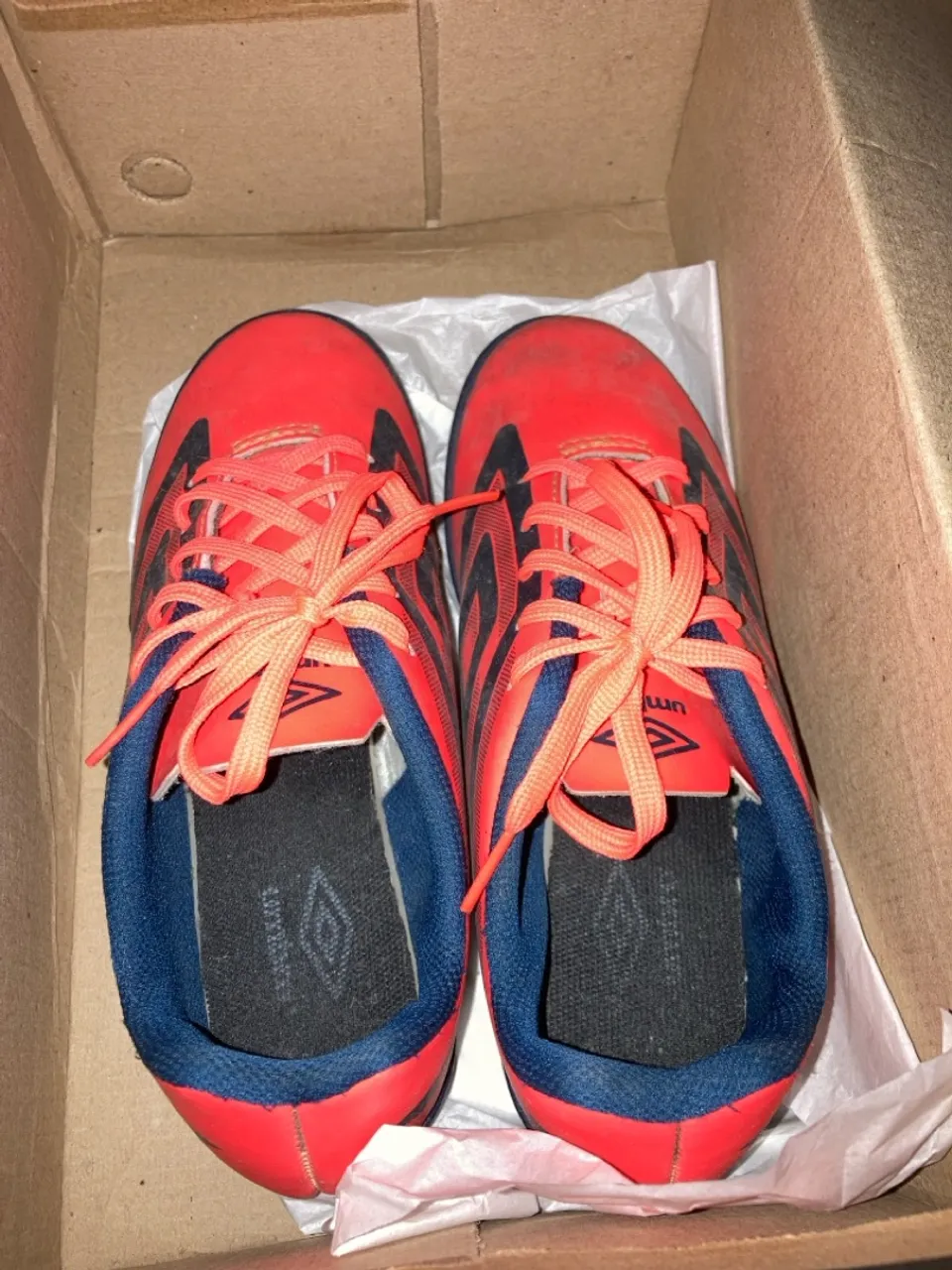 Tênis Infantil Umbro - Vermelho e Azul - Tamanho 28