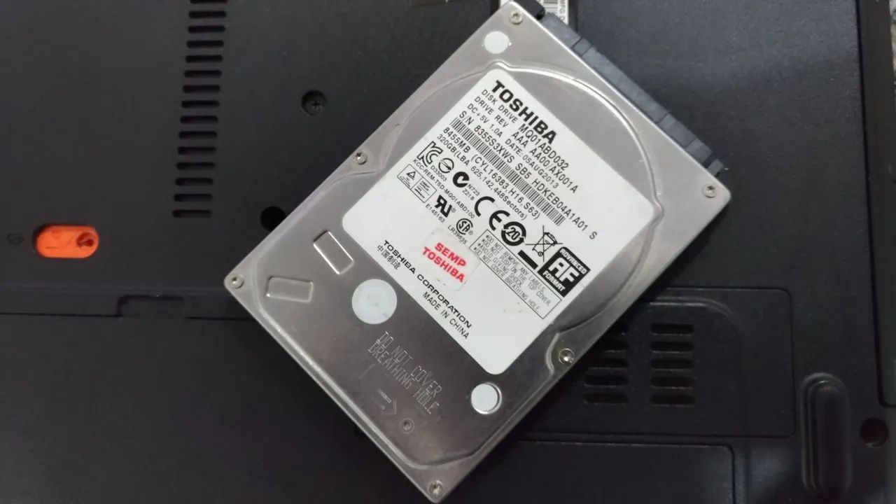 HD Toshiba 320GB para notebook com windows 10 + office