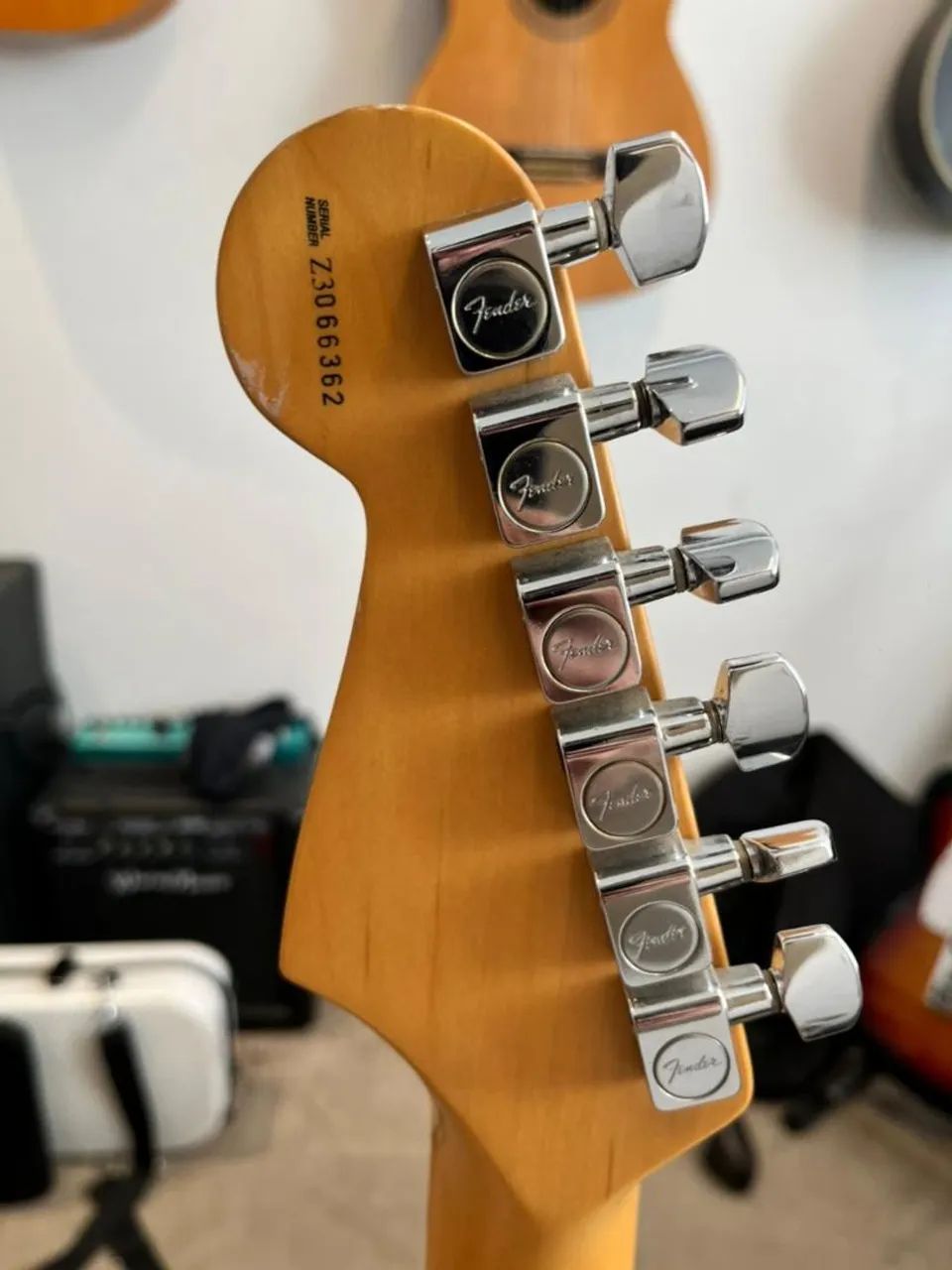 Guitarra Fender Stratocaster - Foto 3
