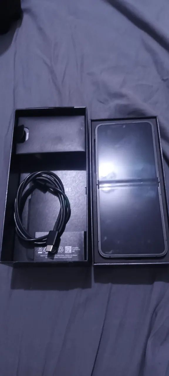 Celular Samsung Galaxy Z Flip6 5G