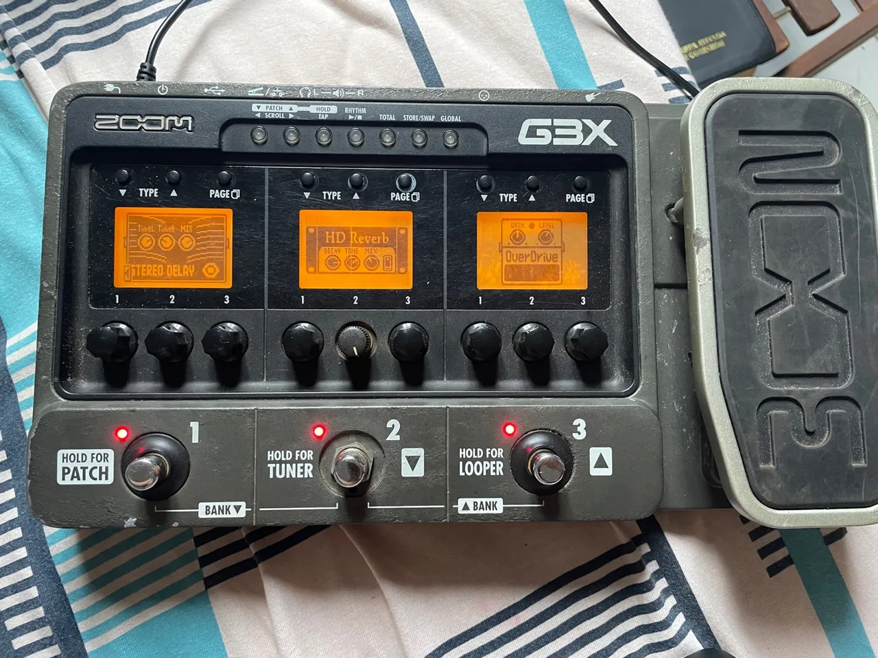 Vendo pedaleira ZOOM G3X
